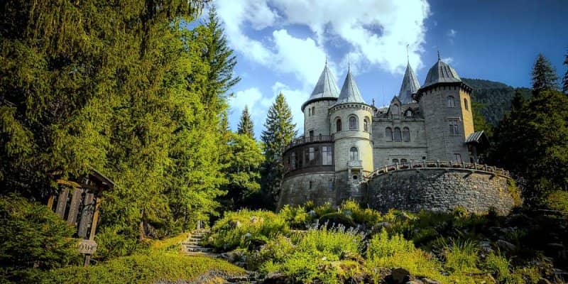 Savoy Castle: the fairy-tale castle of Aosta Valley